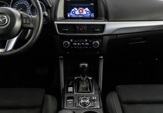 Подержанный автомобиль Mazda CX-5 2015 года (14 фото)