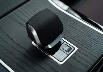 Новый Land Rover Range Rover Velar 2025 (16 фото)