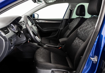 Подержанный автомобиль Skoda Octavia Liftback 2019 года (16 фото)