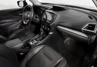 Подержанный автомобиль Subaru Forester Suv 2019 года (13 фото)