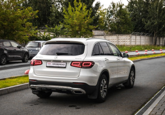 Подержанный автомобиль Mercedes-Benz GLC Coupe 2020 года (6 фото)