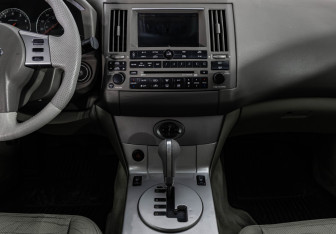 Подержанный автомобиль Infiniti FX 2004 года (13 фото)
