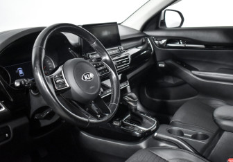 Подержанный автомобиль Kia Seltos 2020 года (9 фото)