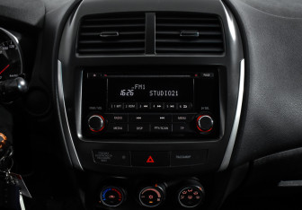 Подержанный автомобиль Mitsubishi ASX 2013 года (16 фото)
