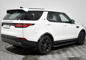Подержанный автомобиль Land Rover Discovery 2017 года (5 фото)