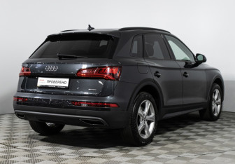 Подержанный автомобиль Audi Q5 2018 года (5 фото)