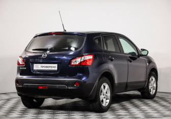 Подержанный автомобиль Nissan Qashqai 2010 года (5 фото)