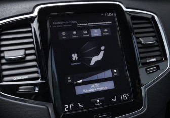 Подержанный автомобиль Volvo XC90 2016 года (21 фото)