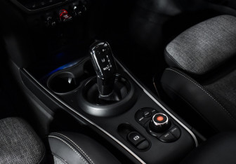 Подержанный автомобиль MINI Countryman 2020 года (11 фото)