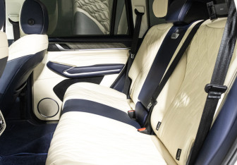 Подержанный автомобиль Tank 500 2023 года (10 фото)