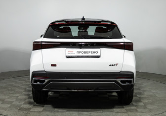 Подержанный автомобиль Omoda C5 2022 года (6 фото)