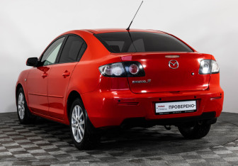 Подержанный автомобиль Mazda 3 Sedan 2008 года (7 фото)
