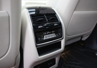 Подержанный автомобиль BMW X7 2019 года (15 фото)