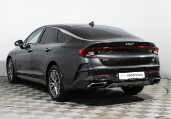 Подержанный автомобиль Kia K5 2024 года (22 фото)