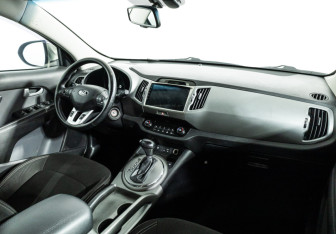 Подержанный автомобиль Kia Sportage 2015 года (9 фото)
