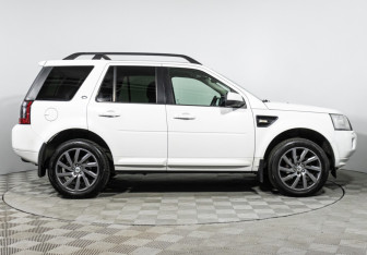 Подержанный автомобиль Land Rover Freelander 2011 года (4 фото)