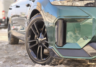 Подержанный автомобиль Voyah Free 2023 года (8 фото)