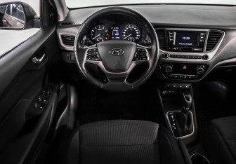 Подержанный автомобиль Hyundai Solaris Sedan 2018 года (11 фото)