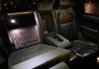 Подержанный автомобиль Land Rover Range Rover Sport 2015 года (30 фото)