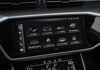 Подержанный автомобиль Audi A7 2021 года (19 фото)