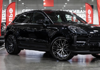 Подержанный автомобиль Porsche Macan 2020 года (6 фото)