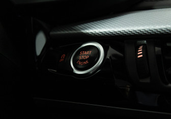 Подержанный автомобиль BMW X5 2017 года (27 фото)