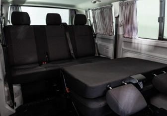 Подержанный автомобиль Volkswagen Caravelle 2018 года (20 фото)