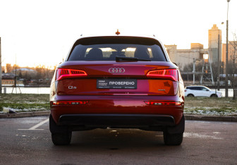 Подержанный автомобиль Audi Q5 2019 года (8 фото)