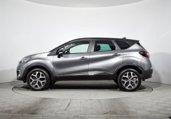 Подержанный автомобиль Renault Kaptur 2017 года (8 фото)