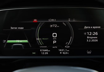 Подержанный автомобиль Audi e-tron Sportback 2021 года (15 фото)