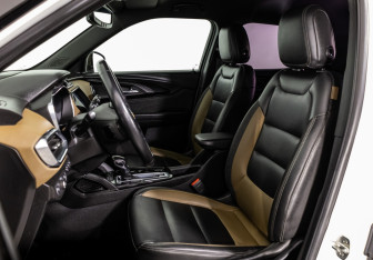 Подержанный автомобиль Chevrolet TrailBlazer 2020 года (23 фото)