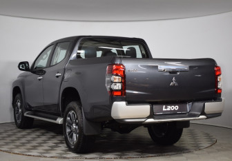 Новый Mitsubishi L200 2024 (5 фото)