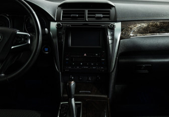 Подержанный автомобиль Toyota Camry Sedan 2017 года (14 фото)