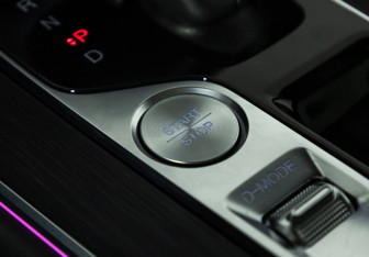 Подержанный автомобиль GAC GS8 2024 года (26 фото)