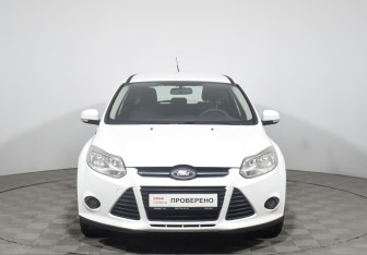 Подержанный автомобиль Ford Focus Wagon 2014 года (2 фото)