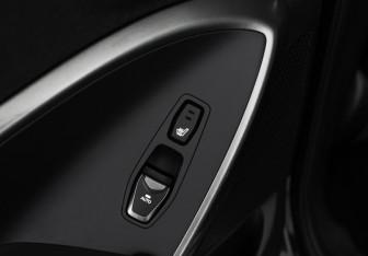 Подержанный автомобиль Hyundai Santa Fe 2014 года (18 фото)