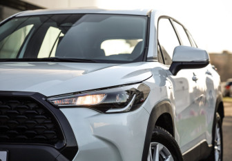 Подержанный автомобиль Toyota Corolla Wagon 2024 года (2 фото)