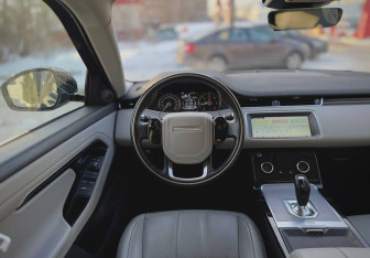 Подержанный автомобиль Land Rover Range Rover Evoque 2019 года (17 фото)