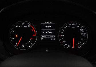 Подержанный автомобиль Audi A3 Hatchback 2013 года (16 фото)