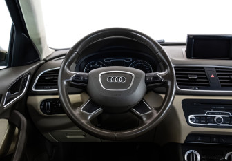 Подержанный автомобиль Audi Q3 2013 года (11 фото)