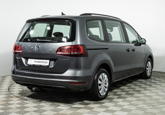 Подержанный автомобиль Volkswagen Sharan 2019 года (5 фото)