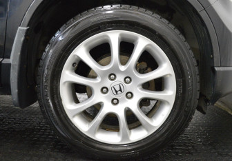 Подержанный автомобиль Honda CR-V 2008 года (9 фото)