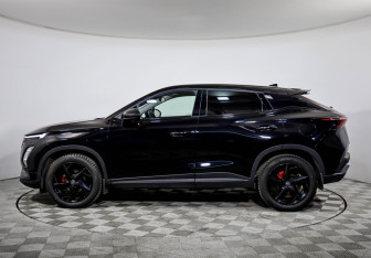 Подержанный автомобиль Omoda C5 2022 года (8 фото)