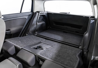 Подержанный автомобиль Volkswagen Golf Plus 2008 года (17 фото)