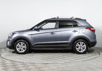 Подержанный автомобиль Hyundai Creta 2019 года (8 фото)
