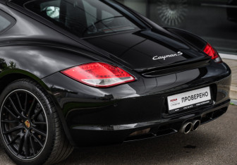 Подержанный автомобиль Porsche Cayman 2010 года (13 фото)