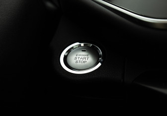 Подержанный автомобиль Omoda S5 2023 года (15 фото)