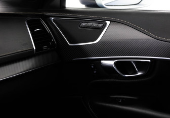 Подержанный автомобиль Volvo XC90 2016 года (17 фото)