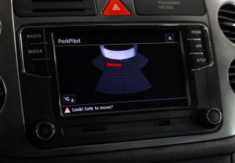 Подержанный автомобиль Volkswagen Tiguan 2010 года (14 фото)