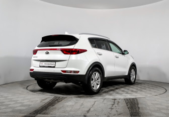 Подержанный автомобиль Kia Sportage 2017 года (5 фото)